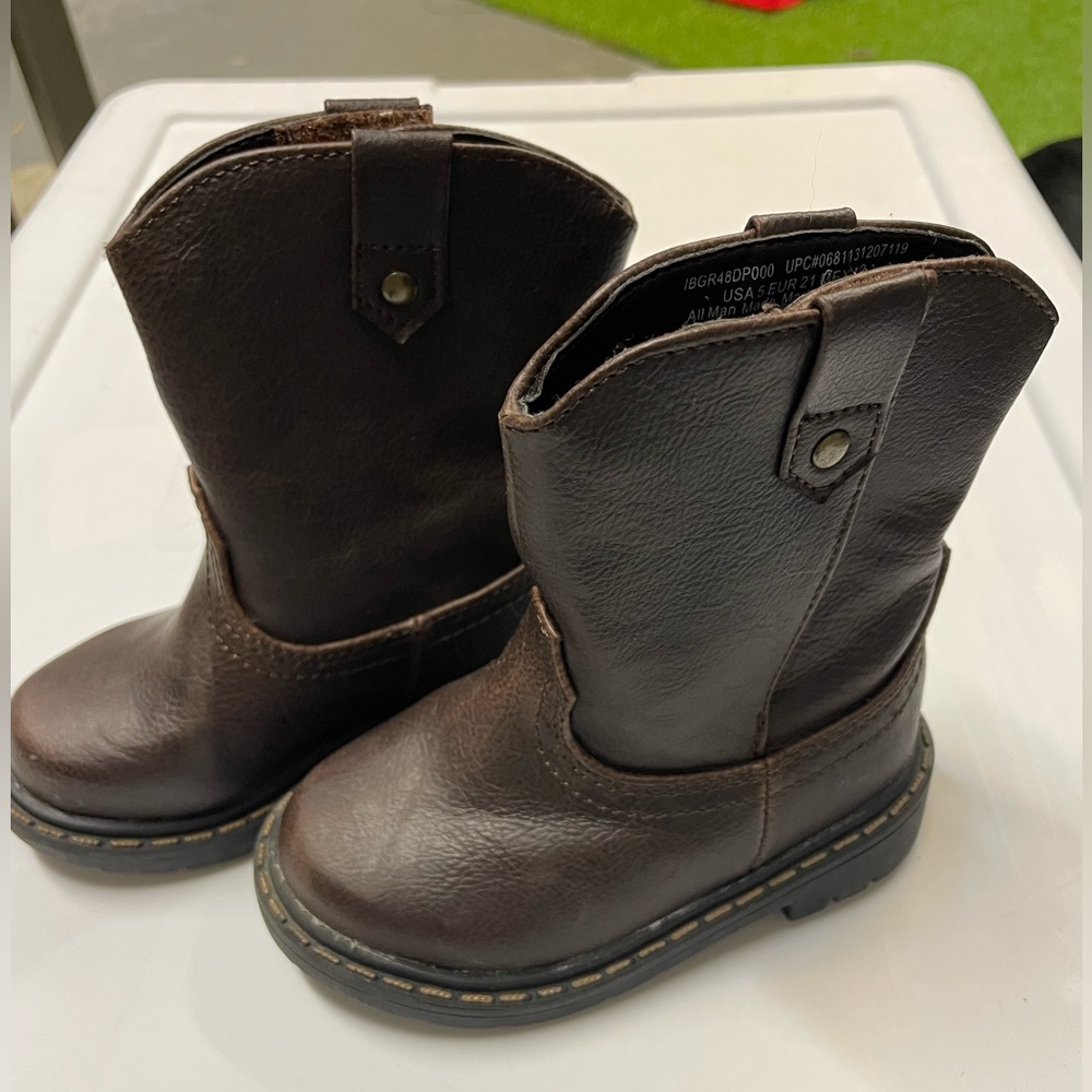 Granimals size 5 cowboy boot. Good condition.